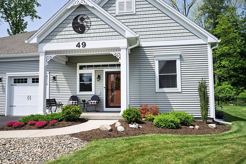 3rd image of 49 N Village Circle