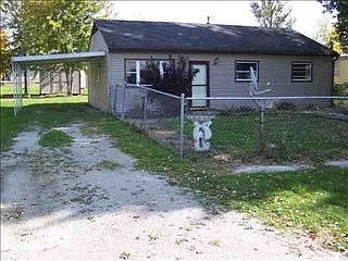 506 N Broadway St photo 1