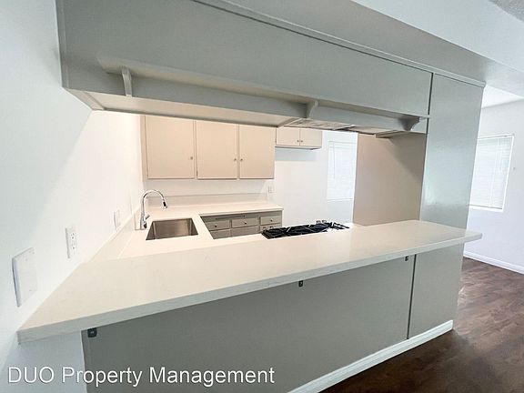 2nd image of 5325 Lorna St APT D