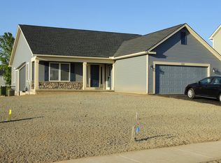 305 Barclay Ct, Greece, NY 14612