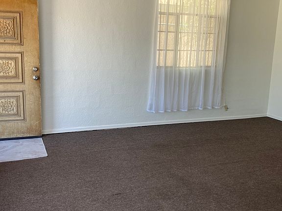 5th image of 4908 E Yandell Dr