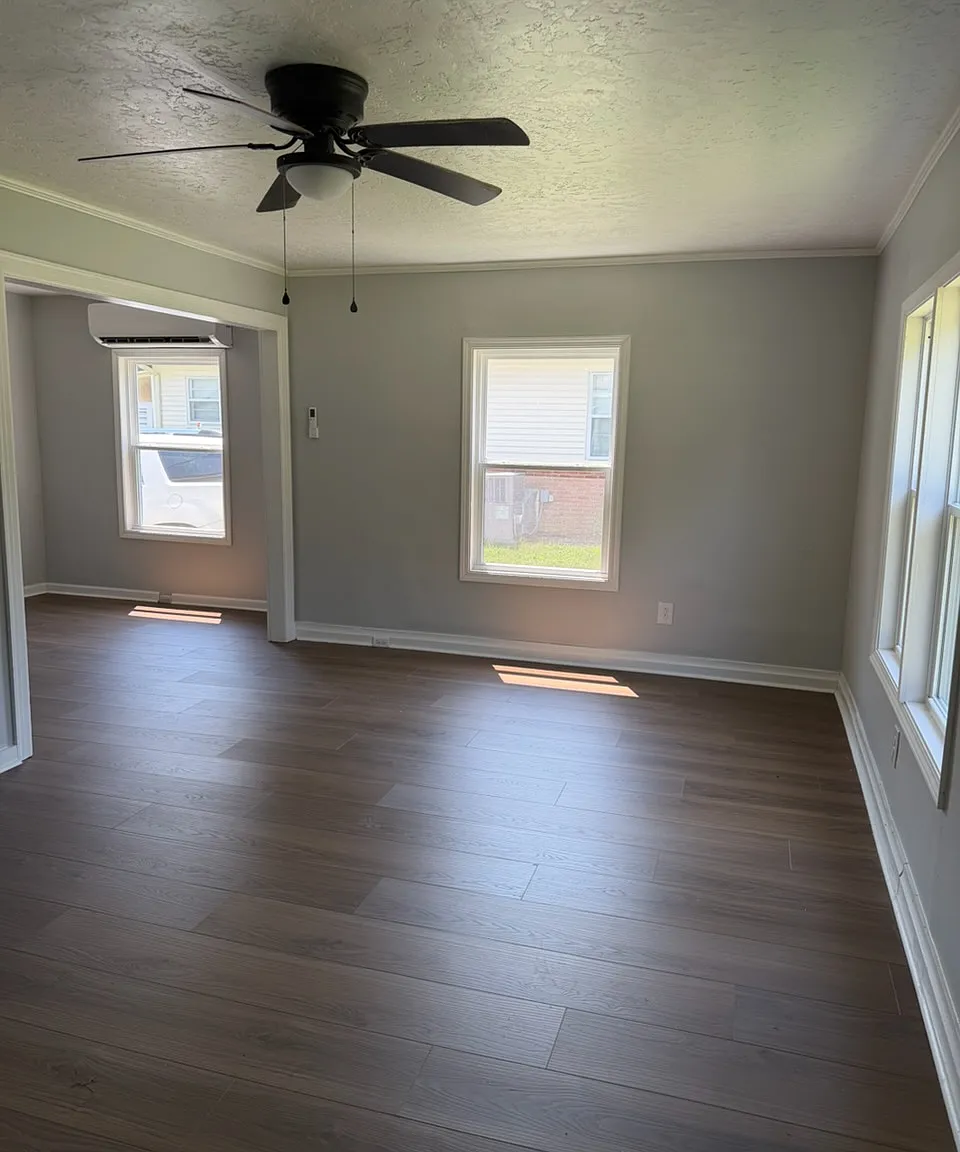 4 bed, 1876 sqft, $1,675 — Photo 2