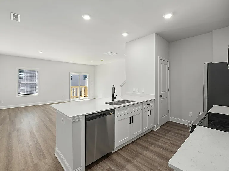 28-web-or-mls-7K5A7543