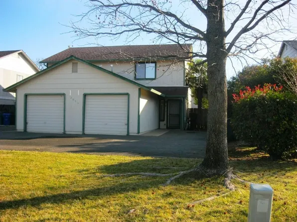 2053 Charade Way, Redding, CA 96003