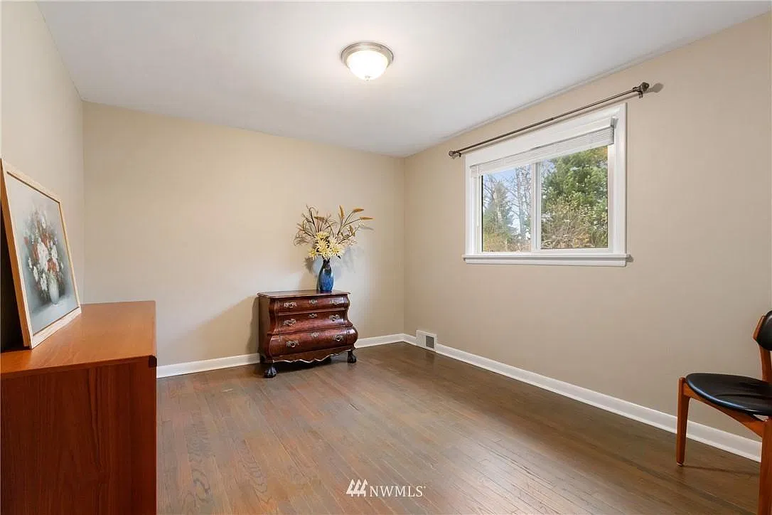 2 bed, 1028 sqft, $2,600 — Photo 4