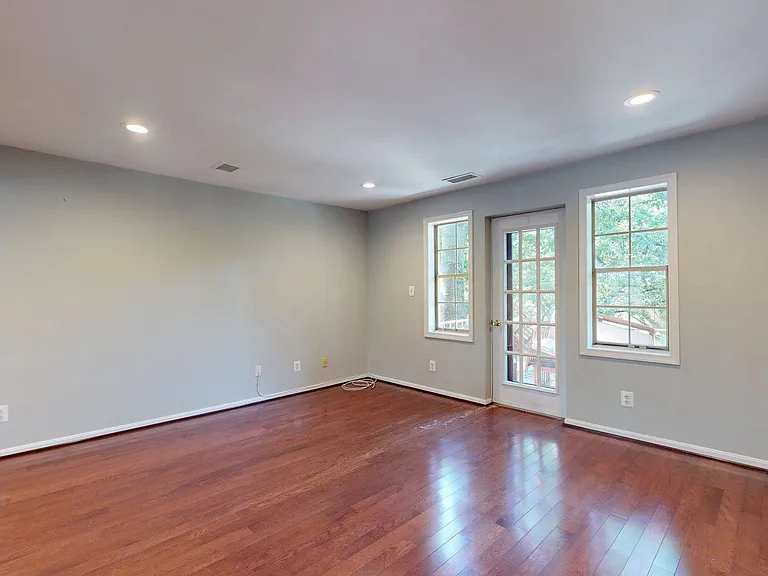 1407 E Abingdon Dr #4 — Photo 5