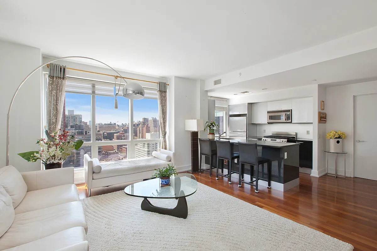 350 West 42nd St Unit 20G  