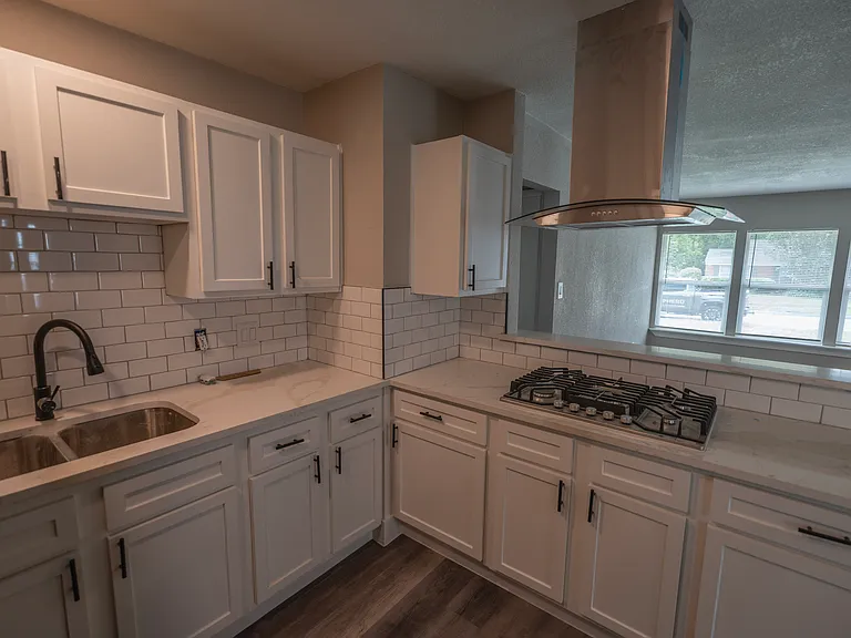 2465 Garapan Dr — Photo 8