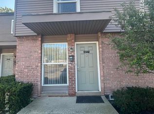 417 Villa Dr, Ypsilanti, MI 48198