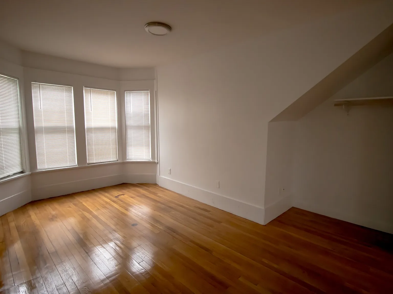 7 Greenville St — Photo 2