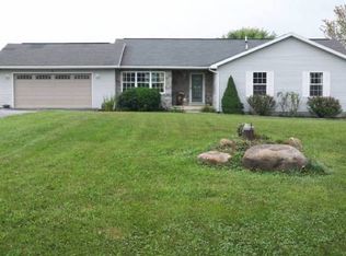 1024 Macintosh Dr, Falling Waters, WV 25419