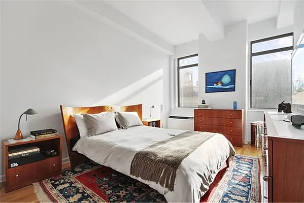 Rented by R New York | media 40