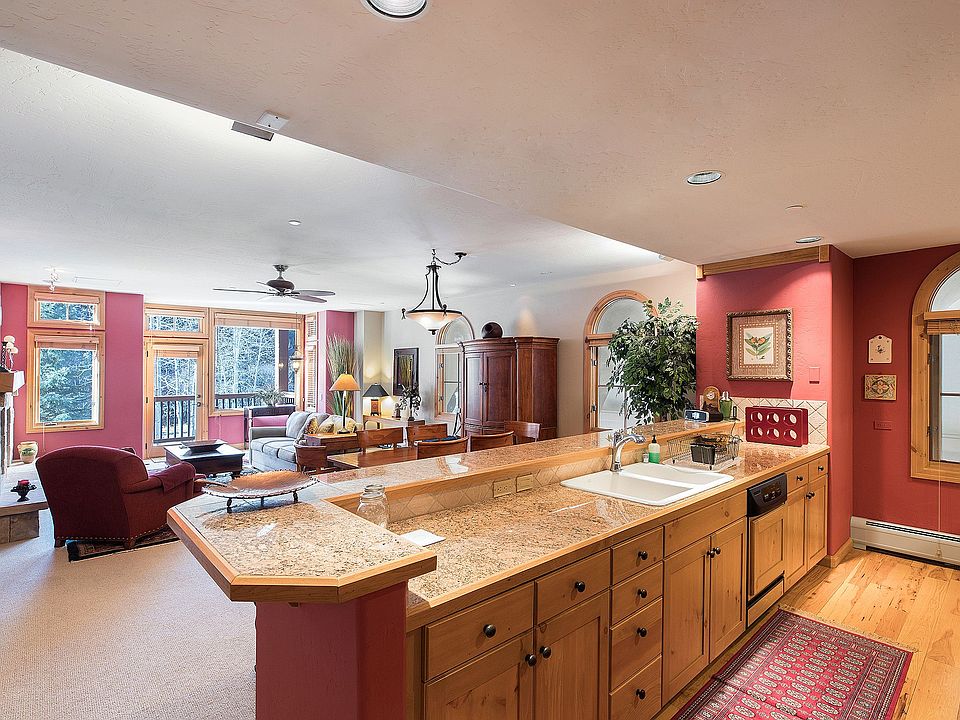 2nd image of 160 Cresta Rd #205