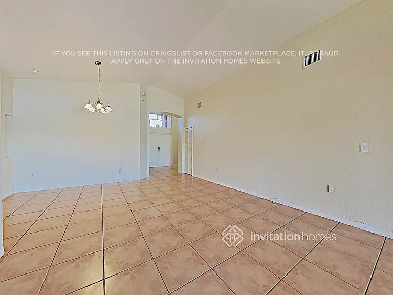 16274 SW 68th Ter — Photo 3