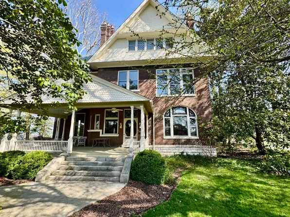 207 W Lexington Ave, Danville, KY 40422