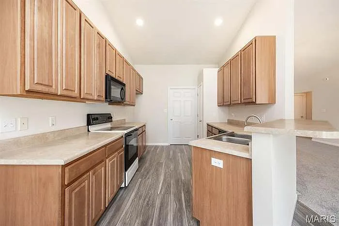 3245 Jared Dr — Photo 15