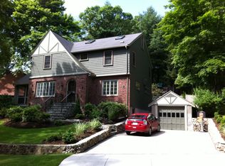 145 Kirkstall Rd, Newton, MA 02460