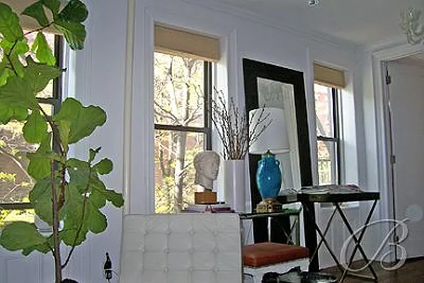 Sold by Bellmarc Realty | media 10