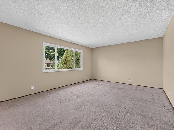 4th image of 36462 Buckeye St