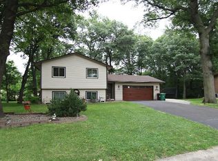 11 Shepherd Ct, Circle Pines, MN 55014