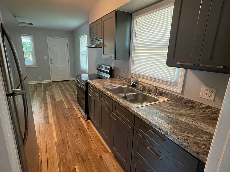 505 McKay Ct — Photo 8