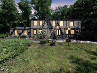 13655 Sperry Rd, Novelty, OH, 44072