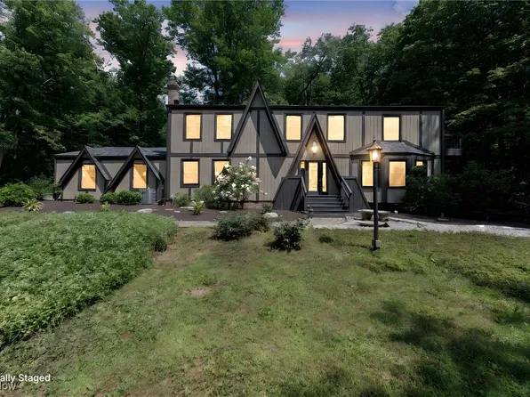 13655 Sperry Rd, Novelty, OH 44072