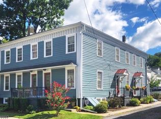 312 Harrison St, Frenchtown, NJ 08825