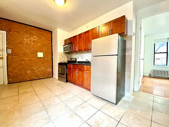 3rd image of 356 S 1st St APT 24