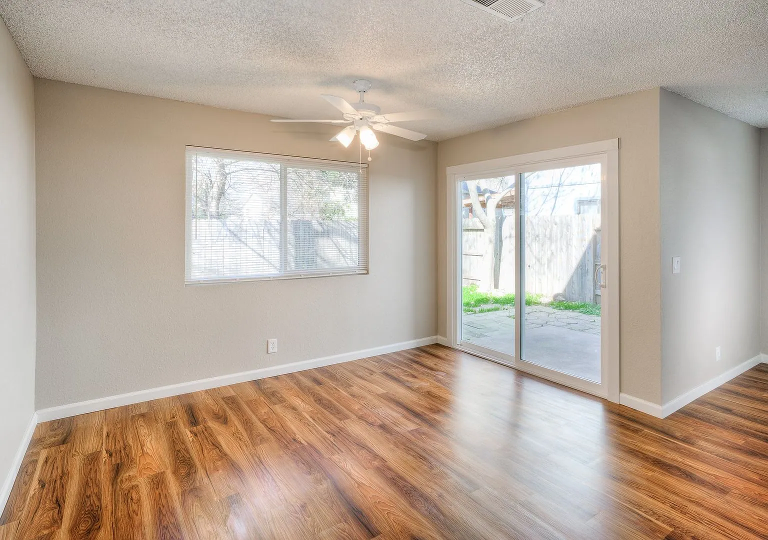 Greenwood Estates has an Excellent 2 Bedroom, 1.5 Bath Townhouse with a Backyard! — Photo 4