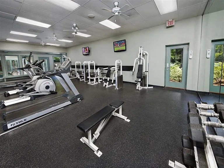 Seven Pines — Photo 13