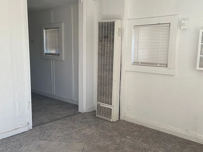 210 Beardsley Ave — Photo 2