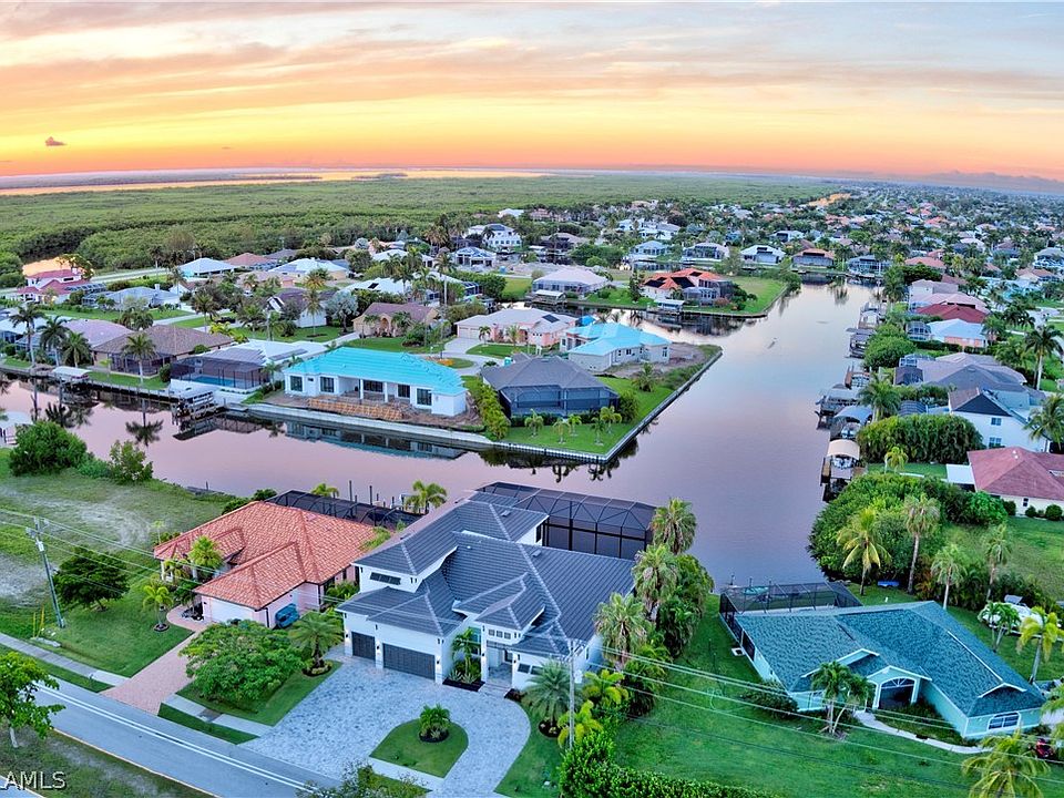 2911 Beach Pkwy W, Cape Coral, FL 33914 | Zillow