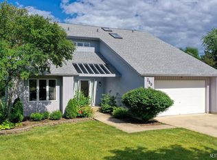 259 Heritage Ct, Bolingbrook, IL 60490