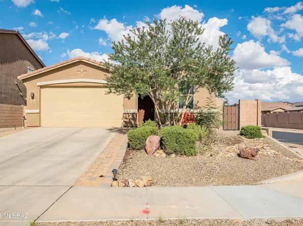 7821 S Wolf Creek Dr, Tucson, AZ 85757