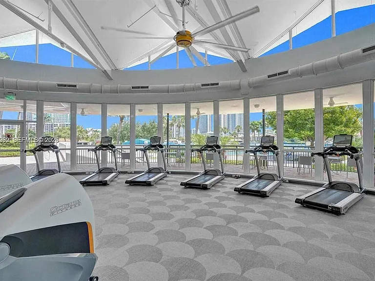 2500 Parkview Dr #1008 — Photo 30