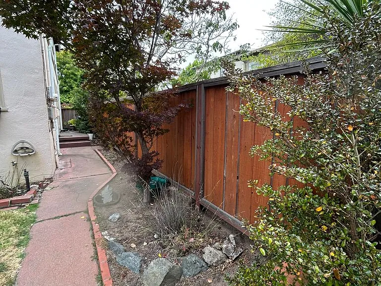 1537 Pearl Street — Photo 15