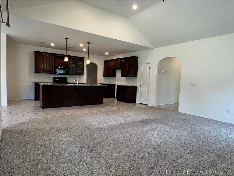 3755 E 143rd Pl S — Photo 7