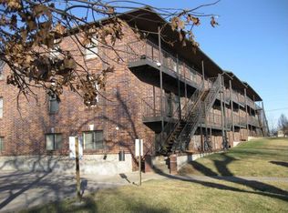 1800 Platt St APT 6, Manhattan, KS 66502