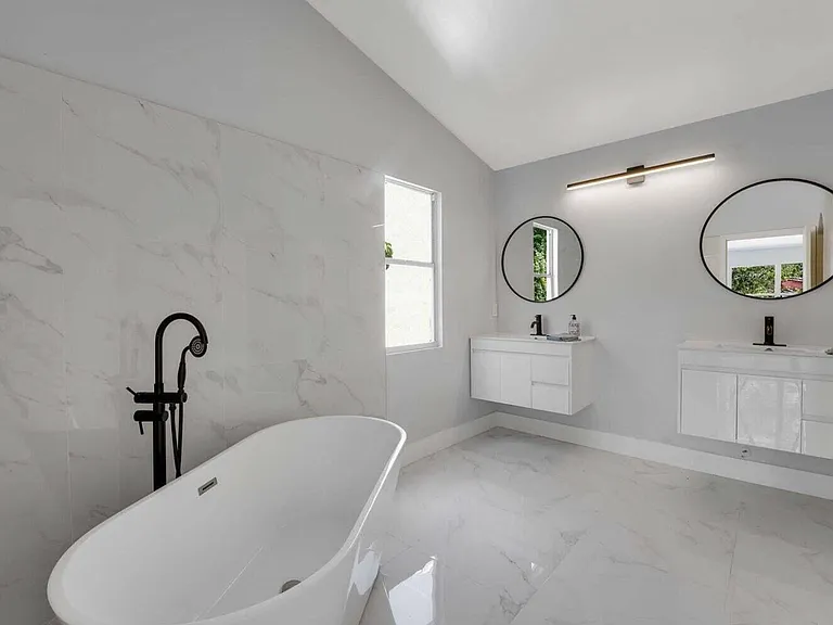 3740 Wilderness Way — Photo 3