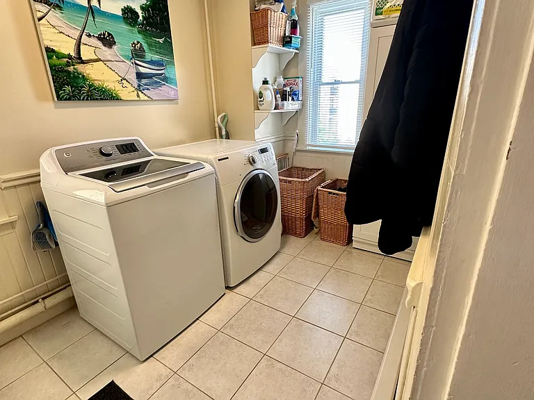35 Reed St #2 — Photo 4