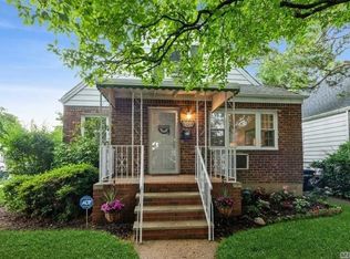 163-03 21st Ave, Whitestone, NY 11357