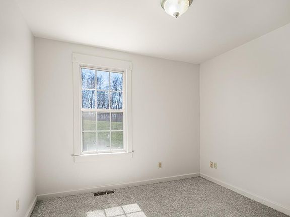 5th image of 2238 Old State Rd