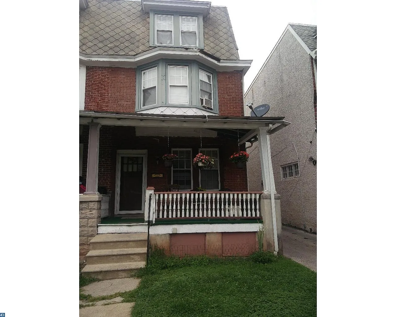 735 Haws Ave photo 1