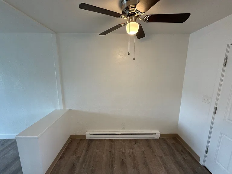 1835 Beach Ave NE #4 — Photo 9
