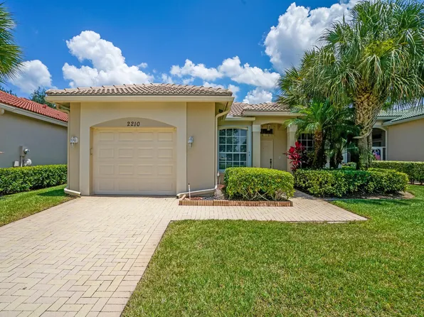 2210 Sapphire Circle, West Palm Beach, FL 33411