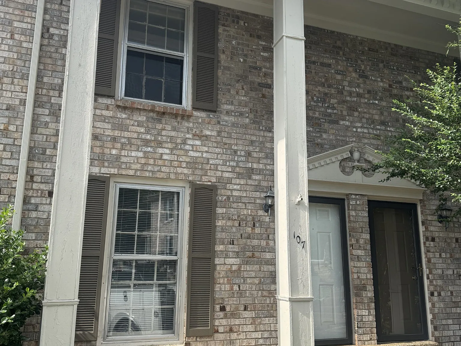 2 bed, 1.5 bath, 1122 sqft, $1,495 — Photo 1