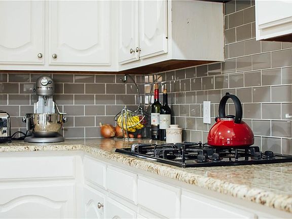 4th image of 8405 Blackwater Creek Trl