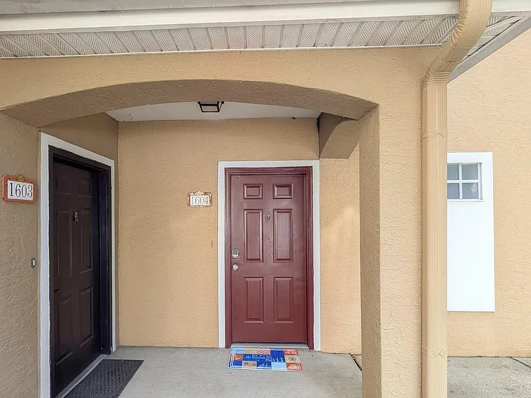 10075 Gate Pkwy N #1604 — Photo 3