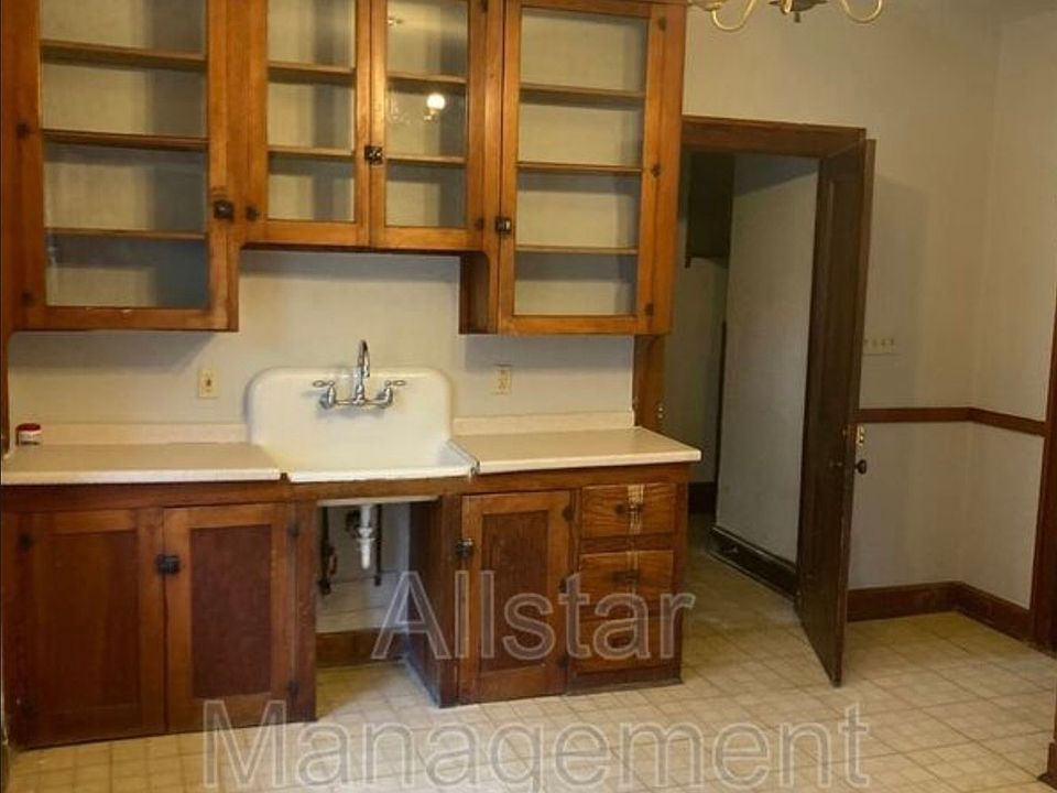 2nd image of 4117 Henritze Ave #Top